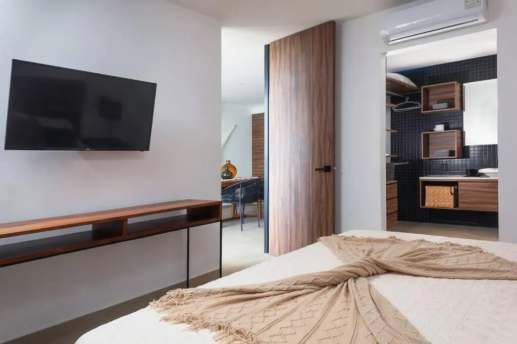 Downtown Modern Apartment Unique Location 普拉亚卡门